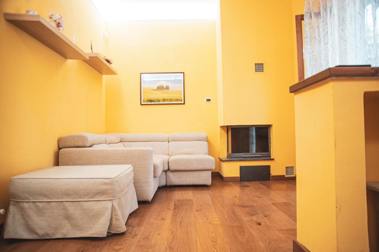 Il Mughetto - Appartamento Con Terrazza Privata San Quirico d'Orcia Eksteriør billede